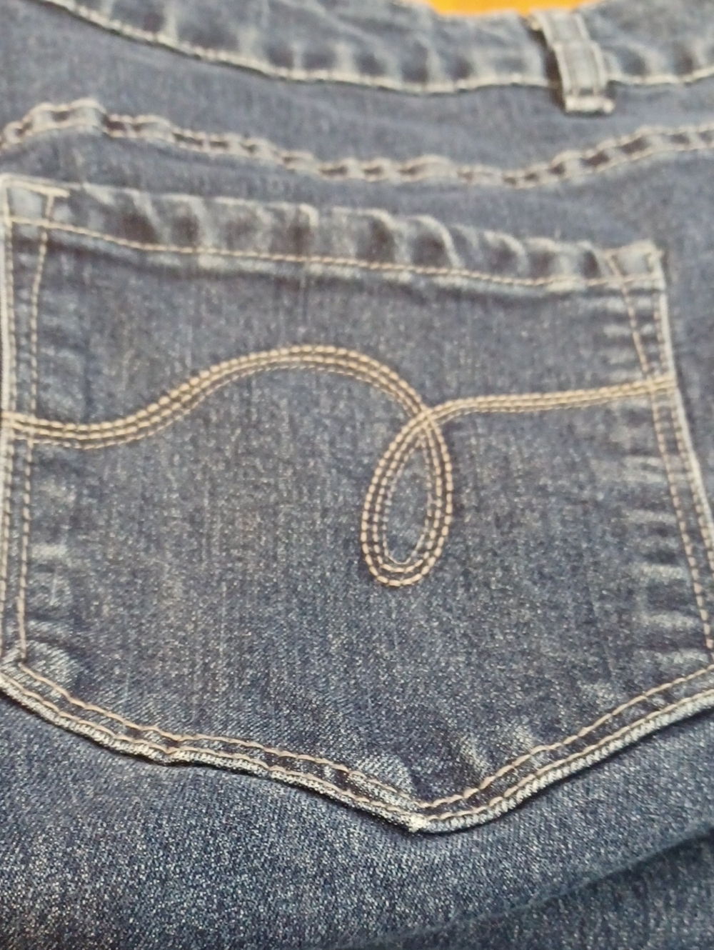 Avenue Denim Skinny Jeans Sz.16A. L.30". R.11.5". W.38".  EUC! - Picture 3 of 7